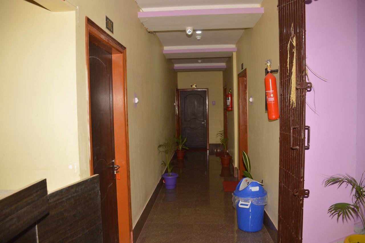 Hotel Kaustav Tezpur Ngoại thất bức ảnh