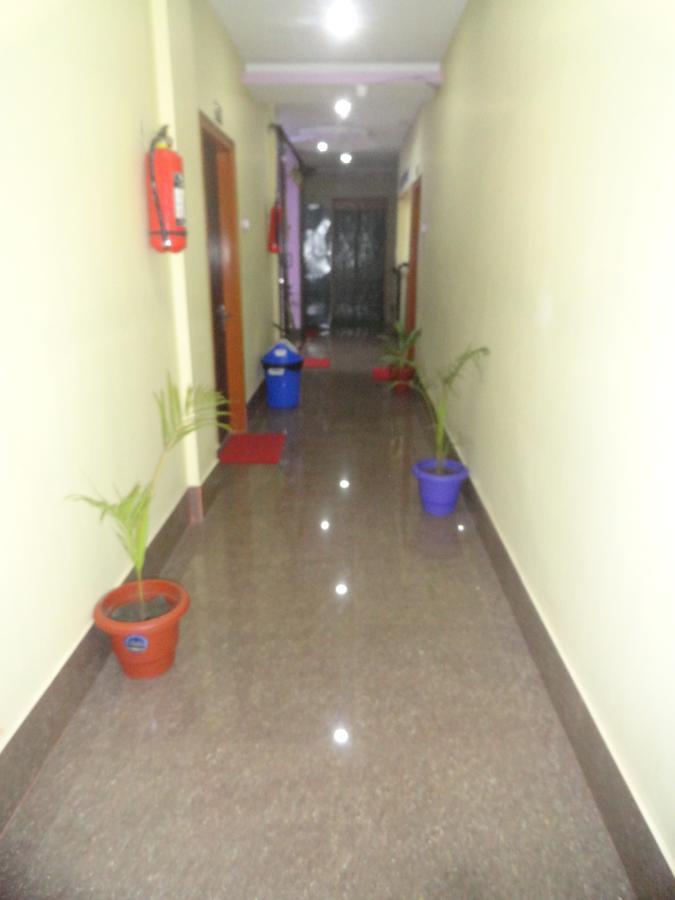 Hotel Kaustav Tezpur Ngoại thất bức ảnh